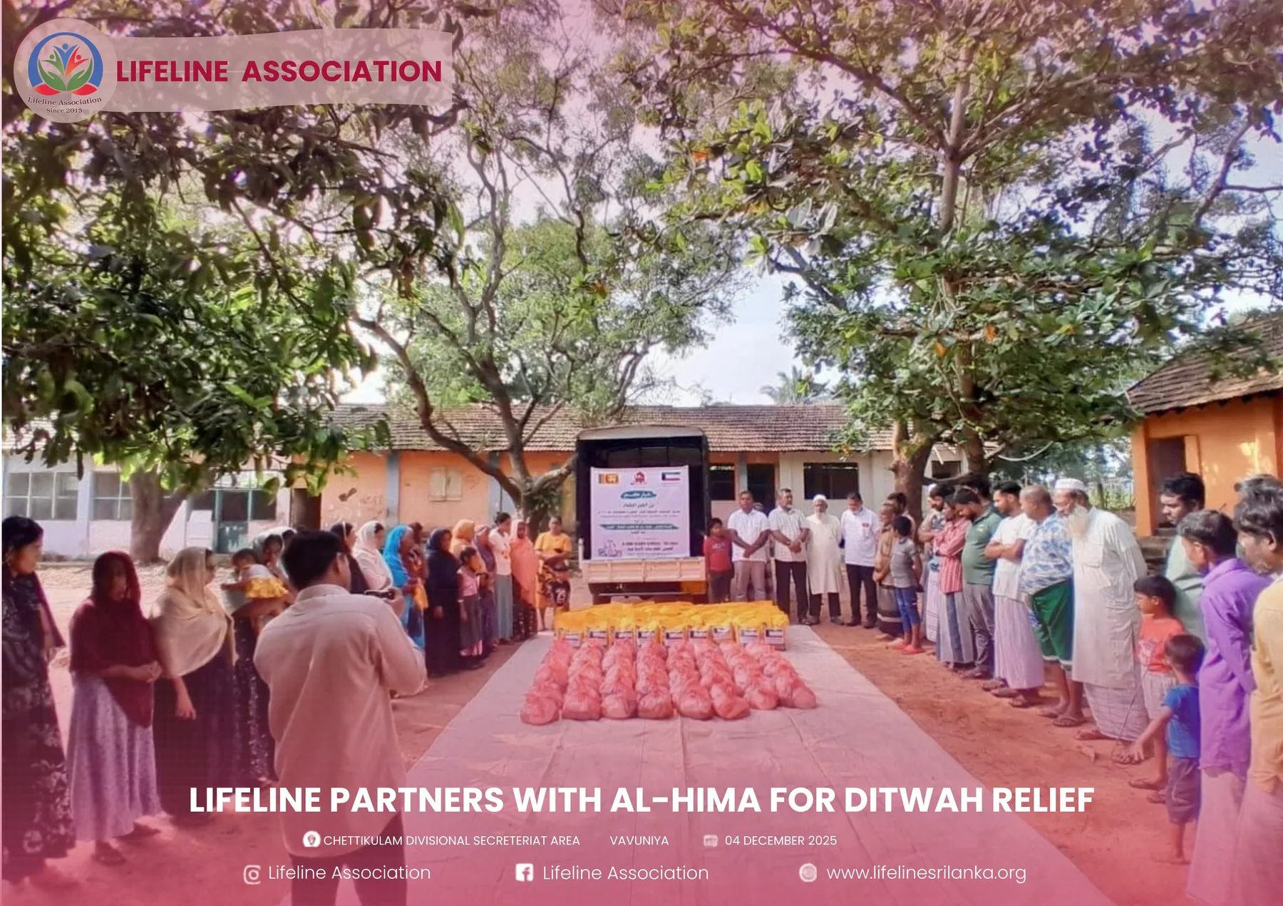 A large group of residents gathered at the relief distribution site