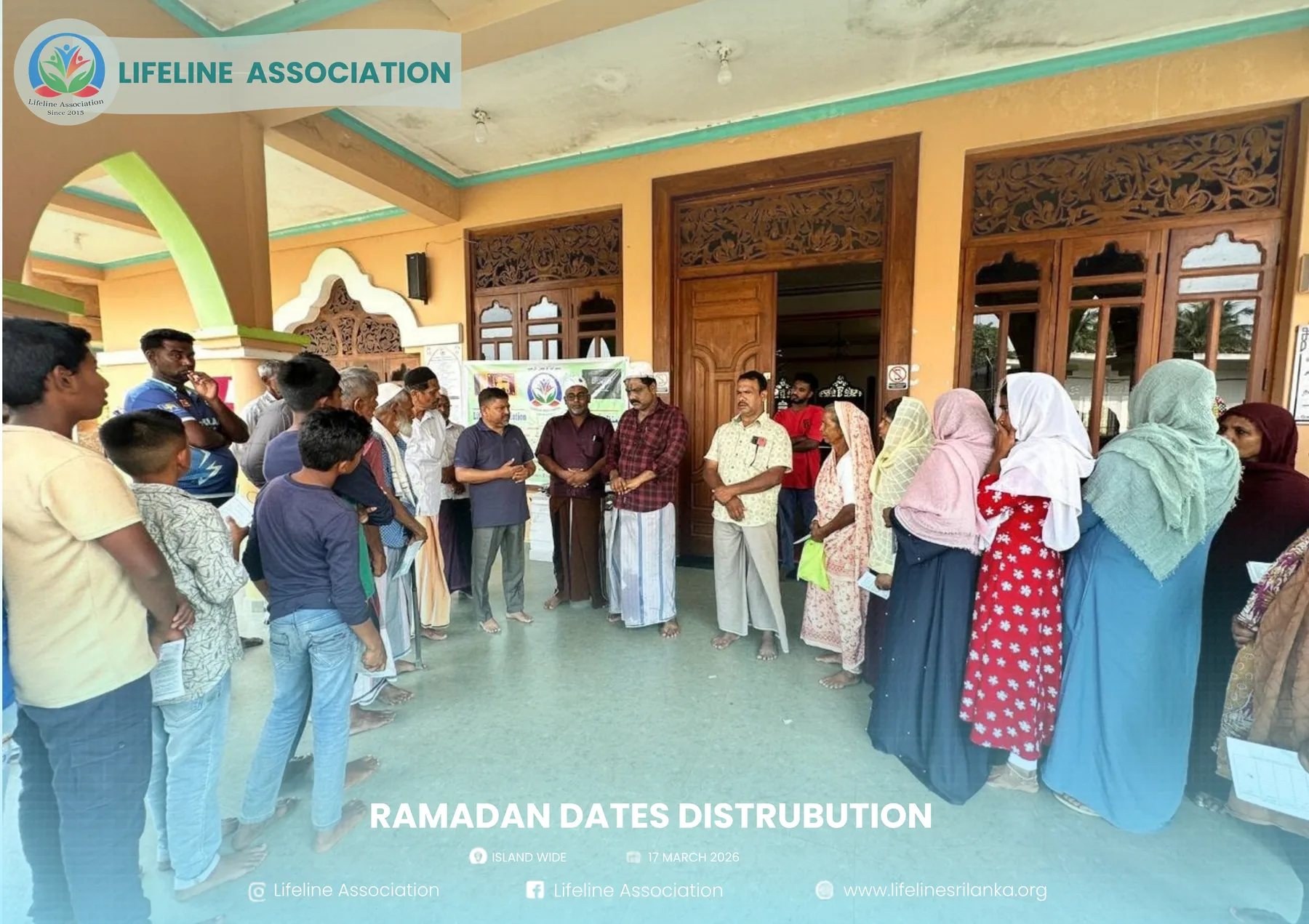 Community members assembled outside for the Ramadan dates programme